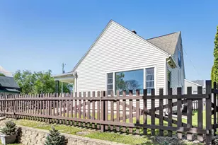 1954 S 9th St, Manitowoc, WI 54220 - Photo 25