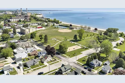 1954 S 9th Street, Manitowoc, WI 54220 - Photo 31