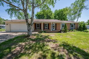 2657 Pioneer Dr, Green Bay, WI 54313 - Photo 1