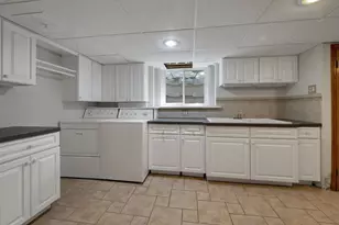 2657 Pioneer Dr, Green Bay, WI 54313 - Photo 17