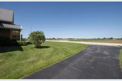 3553 County Line Road, Luxemburg, WI 54217 - Photo 9