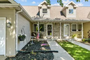 N1066 Vander Maazen Dr, Greenville, WI 54942 - Photo 3