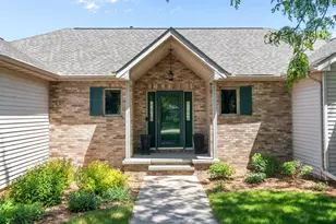 N2678 Glockenspiel Ln, Appleton, WI 54913 - Photo 3