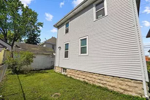 310 Broad St, Oshkosh, WI 54901 - Photo 19