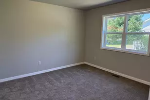 940 S Prospect St, Shawano, WI 54166 - Photo 37