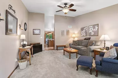 4537 Oaktree Court, Manitowoc, WI 54220 - Photo 3
