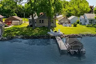 2432 Hickory Ln, Oshkosh, WI 54901 - Photo 1