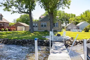 2432 Hickory Ln, Oshkosh, WI 54901 - Photo 29