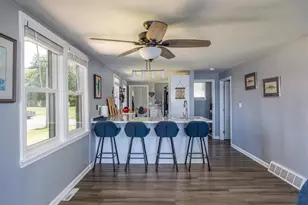 2432 Hickory Ln, Oshkosh, WI 54901 - Photo 9