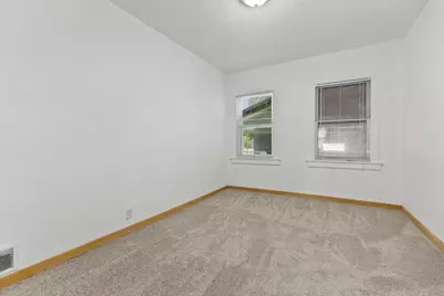 99 N Bell Street, Fond du Lac, WI 54935 - Photo 17