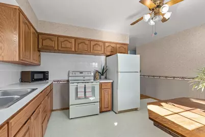 617 Marcella Avenue, Combined Locks, WI 54113 - Photo 5