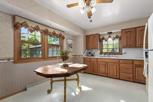 617 Marcella Ave, Combined Locks, WI 54113 - Photo 3