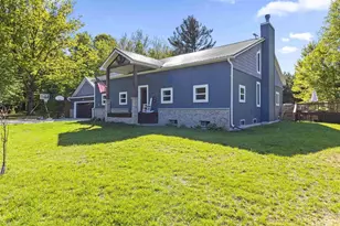 W3390 Roberts Ridge Rd, Marinette, WI 54157 - Photo 3