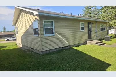 292 E Berlin Street, Berlin, WI 54923 - Photo 7