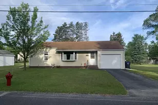 544 S Evergreen St, Wautoma, WI 54982 - Photo 1