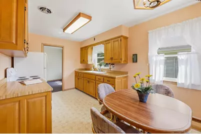 75 S Reserve Avenue, Fond du Lac, WI 54935 - Photo 5