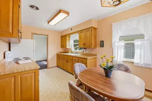 75 S Reserve Ave, Fond du Lac, WI 54935 - Photo 5
