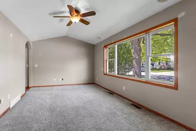 2110 Center Street, Green Bay, WI 54304 - Photo 13