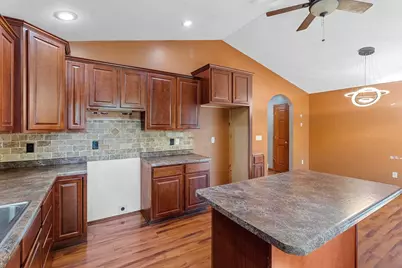 2110 Center Street, Green Bay, WI 54304 - Photo 5