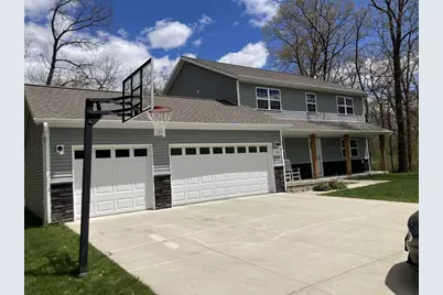530 Woodland Circle, Waupaca, WI 54981 - Photo 1