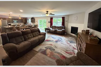 530 Woodland Circle, Waupaca, WI 54981 - Photo 15