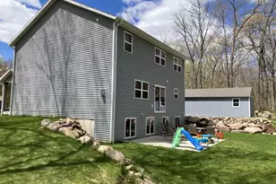 530 Woodland Cir, Waupaca, WI 54981 - Photo 3