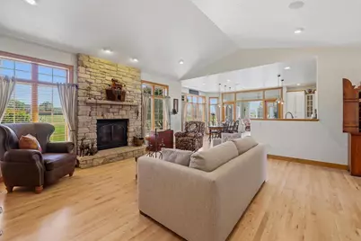 1229 Winchester Avenue, Fond du Lac, WI 54935 - Photo 5