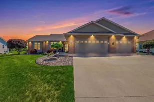 1229 Winchester Ave, Fond du Lac, WI 54935 - Photo 1