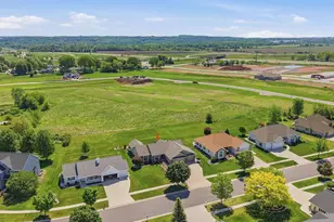 1229 Winchester Ave, Fond du Lac, WI 54935 - Photo 45