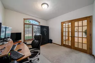309 E Stratford Ln, Appleton, WI 54913 - Photo 11