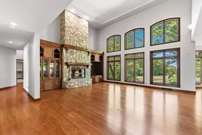 364 Ledgewood Drive, Fond du Lac, WI 54937 - Photo 9