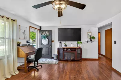 1438 W Kimberly Avenue, Kimberly, WI 54136 - Photo 5