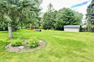 4631 Melody Ln, Oshkosh, WI 54904 - Photo 7