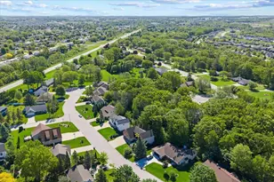 2752 Woodland Hills Ct, Green Bay, WI 54311 - Photo 75