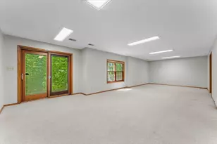 2752 Woodland Hills Ct, Green Bay, WI 54311 - Photo 43
