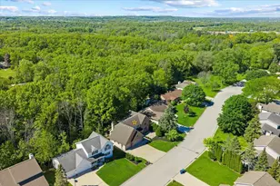 2752 Woodland Hills Ct, Green Bay, WI 54311 - Photo 77