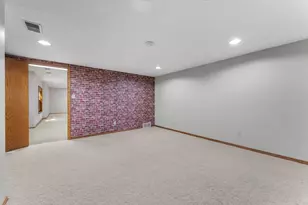 2752 Woodland Hills Ct, Green Bay, WI 54311 - Photo 47