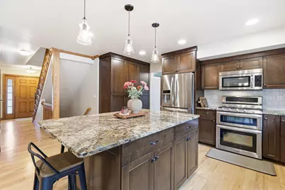 3296 Pioneer Drive, Green Bay, WI 54313 - Photo 9