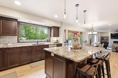 3296 Pioneer Drive, Green Bay, WI 54313 - Photo 9