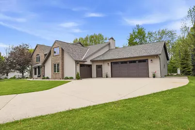 3296 Pioneer Drive, Green Bay, WI 54313 - Photo 3