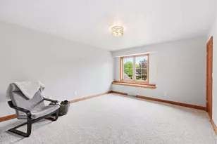 3296 Pioneer Dr, Green Bay, WI 54313 - Photo 21
