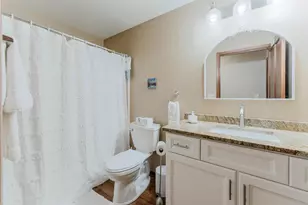 485 W Packer Ave, Oshkosh, WI 54901 - Photo 5