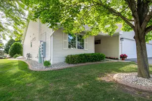 485 W Packer Ave, Oshkosh, WI 54901 - Photo 27