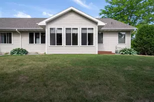 485 W Packer Ave, Oshkosh, WI 54901 - Photo 29