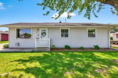 443 Woodlawn Court, Combined Locks, WI 54113 - Photo 1