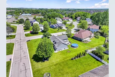 1795 Gateway Meadows Lane, Neenah, WI 54956 - Photo 53