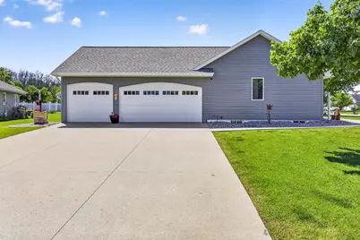 1795 Gateway Meadows Lane, Neenah, WI 54956 - Photo 41