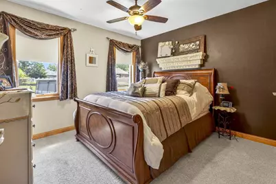 1795 Gateway Meadows Lane, Neenah, WI 54956 - Photo 27