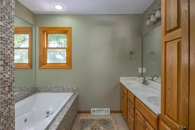 1752 Hunters Glen Drive, Oshkosh, WI 54904 - Photo 27