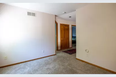 1752 Hunters Glen Drive, Oshkosh, WI 54904 - Photo 23